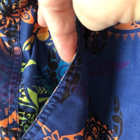 Bugatchi Polynesian Swim Trunks - Picture 3 of 9